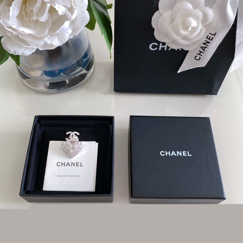 Ch*el brooches